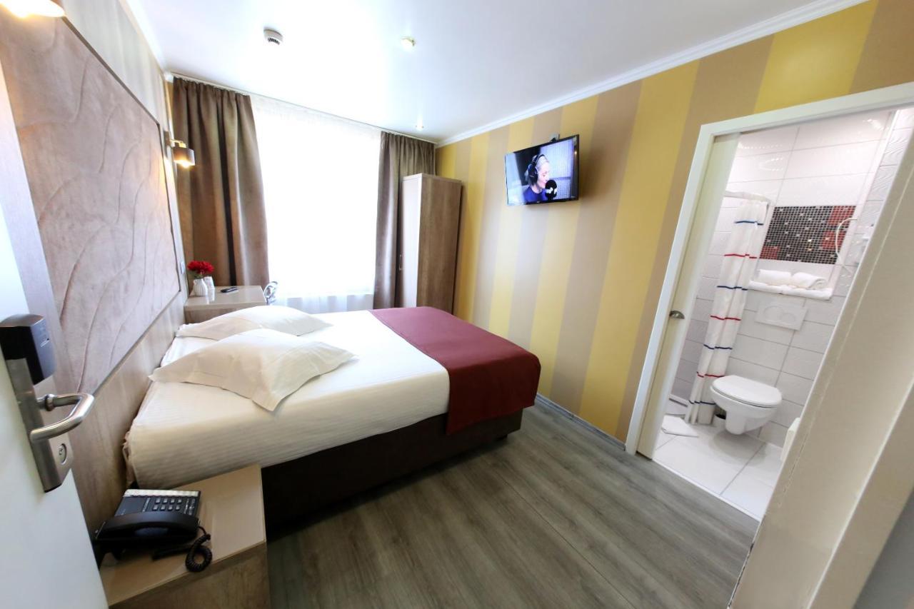 Hotel Phenix Dilbeek Exterior photo